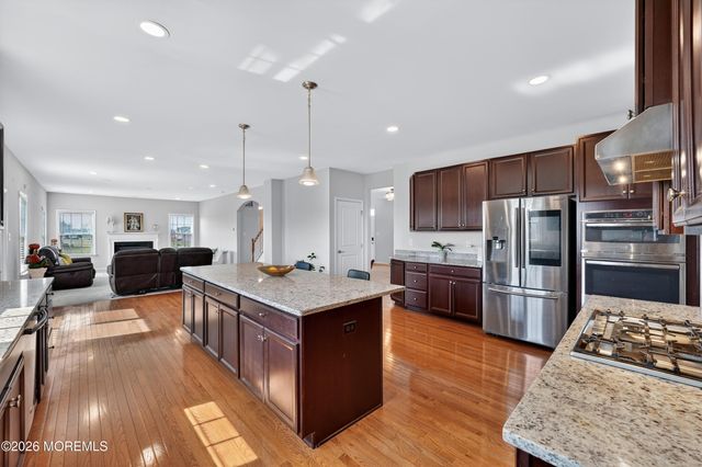40 Gina Drive, Allentown, NJ 08501