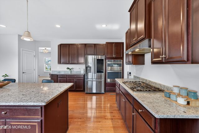 40 Gina Drive, Allentown, NJ 08501