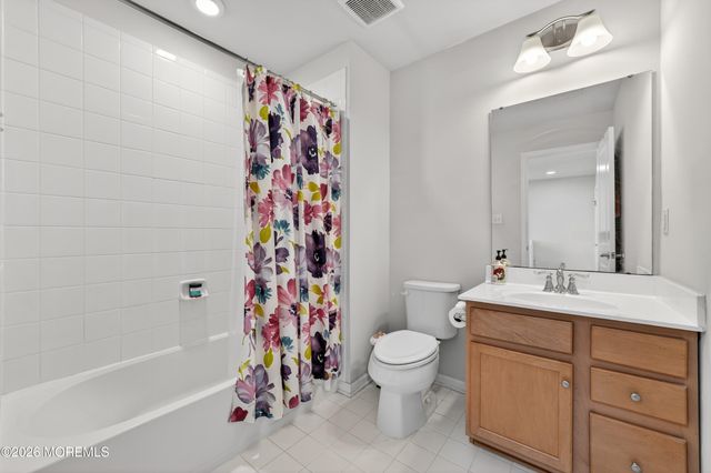 40 Gina Drive, Allentown, NJ 08501