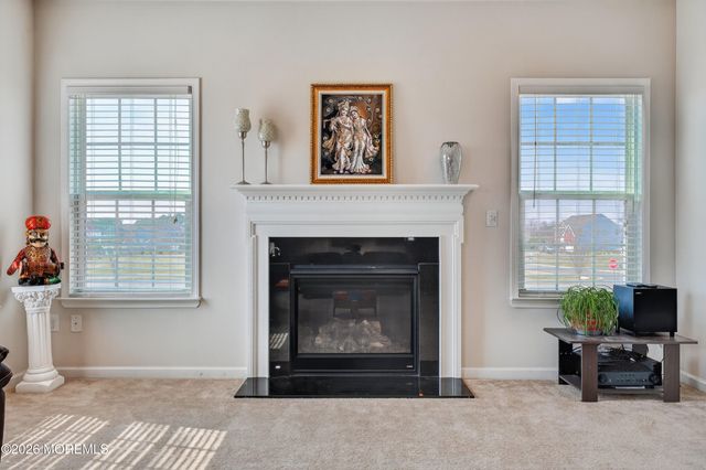 40 Gina Drive, Allentown, NJ 08501