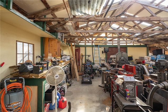 12016 Snake Branch Road, Fayetteville, AR 72701