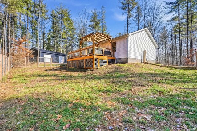 21 Spice Valley Court, Mitchell, IN 47446