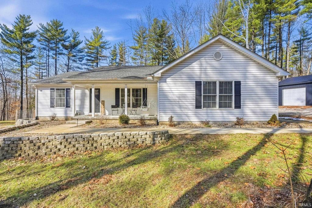 21 Spice Valley Court, Mitchell, IN 47446