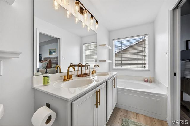 413 Ramblewood Way, Wentzville, MO 63385