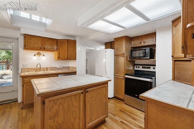 312 Pearl Street, Colorado Springs, CO 80904