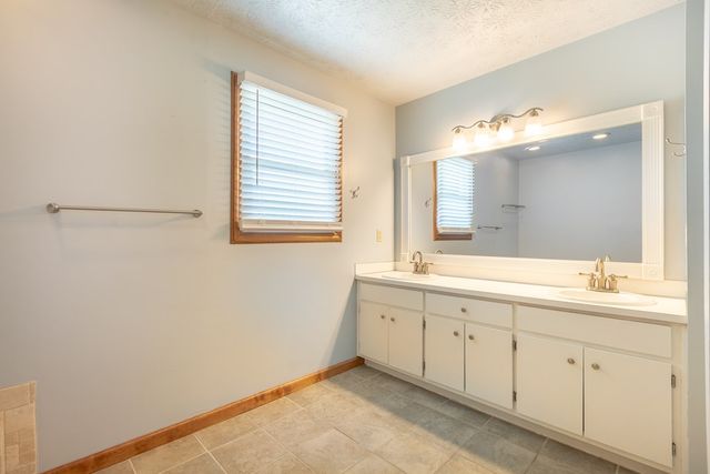 215 Lee Road 0997, Phenix City, AL 36870