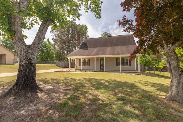 215 Lee Road 0997, Phenix City, AL 36870