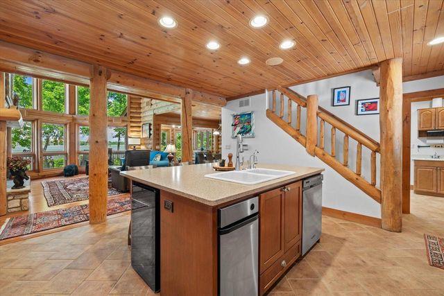 19 Hickory DRIVE, Random Lake, WI 53075