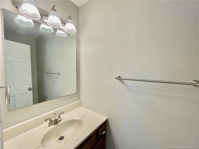 360 Bahama Loop, Fayetteville, NC 28314
