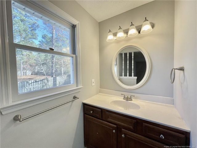 360 Bahama Loop, Fayetteville, NC 28314