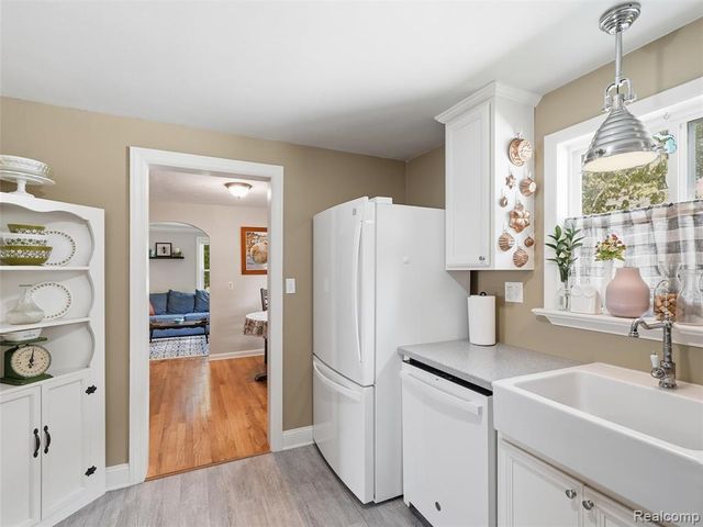 9416 Northern Avenue, Plymouth, MI 48170