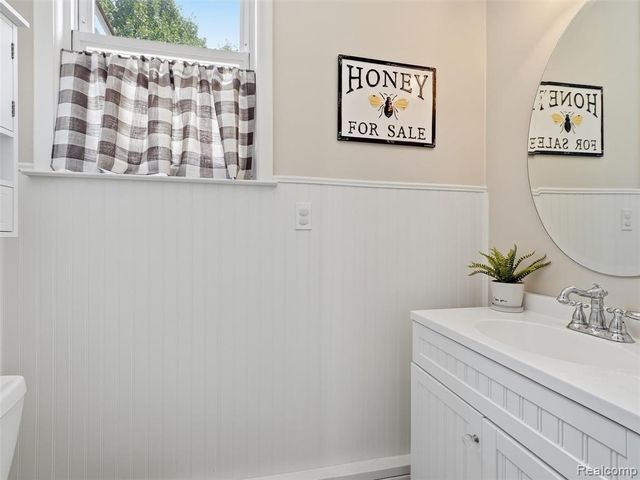 9416 Northern Avenue, Plymouth, MI 48170