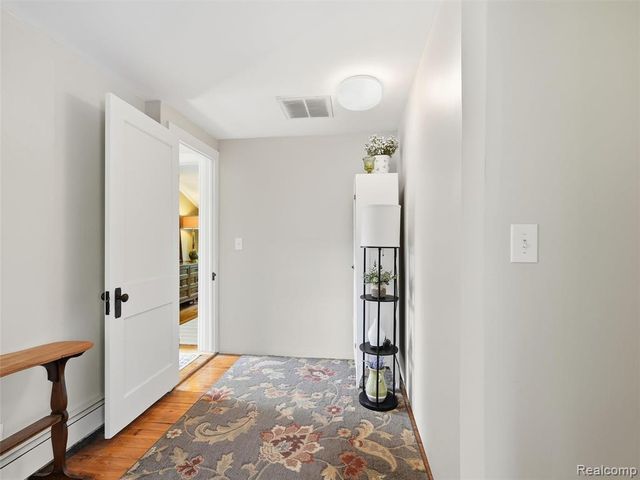 9416 Northern Avenue, Plymouth, MI 48170