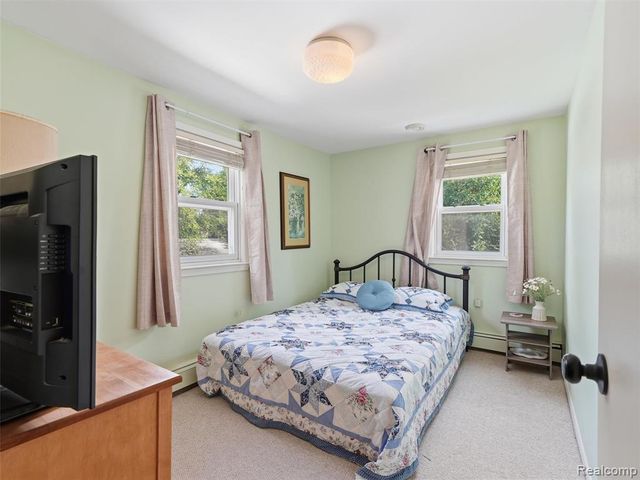 9416 Northern Avenue, Plymouth, MI 48170