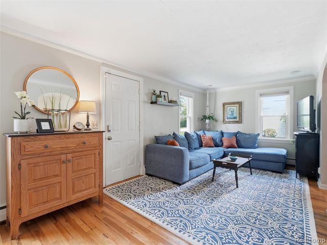 9416 Northern Avenue, Plymouth, MI 48170