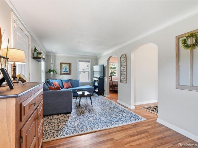 9416 Northern Avenue, Plymouth, MI 48170