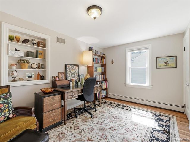 9416 Northern Avenue, Plymouth, MI 48170