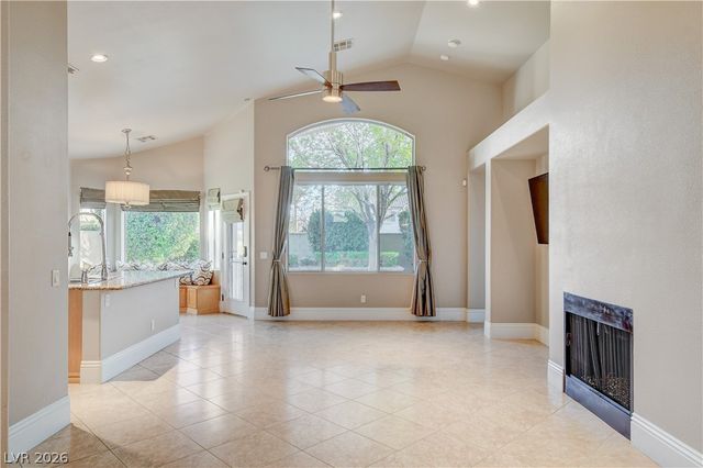 10309 Whispy Willow Way, Las Vegas, NV 89135