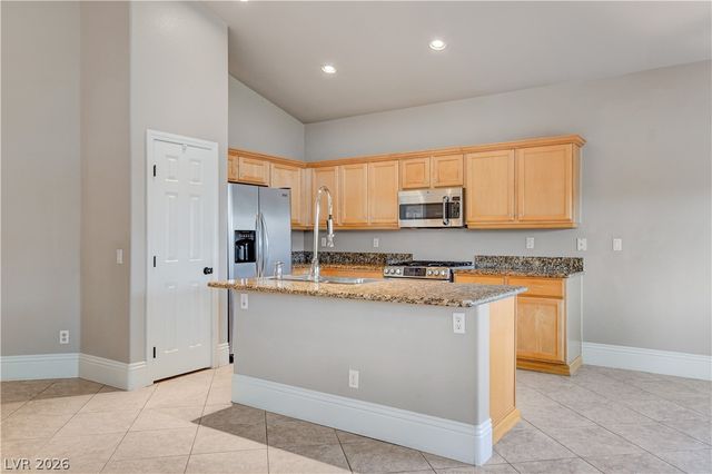 10309 Whispy Willow Way, Las Vegas, NV 89135