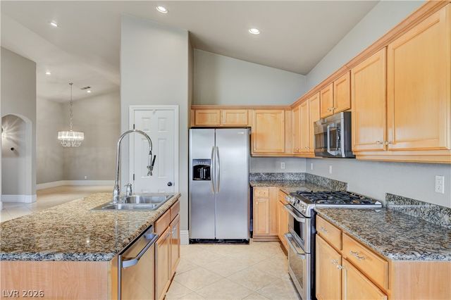 10309 Whispy Willow Way, Las Vegas, NV 89135