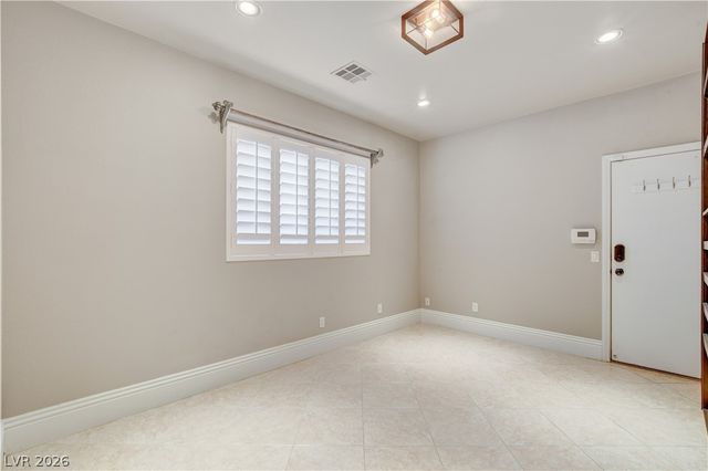 10309 Whispy Willow Way, Las Vegas, NV 89135