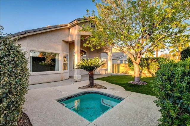 10309 Whispy Willow Way, Las Vegas, NV 89135