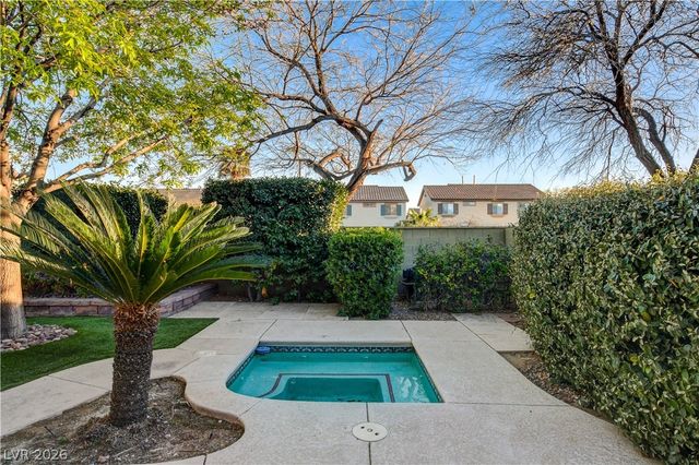 10309 Whispy Willow Way, Las Vegas, NV 89135