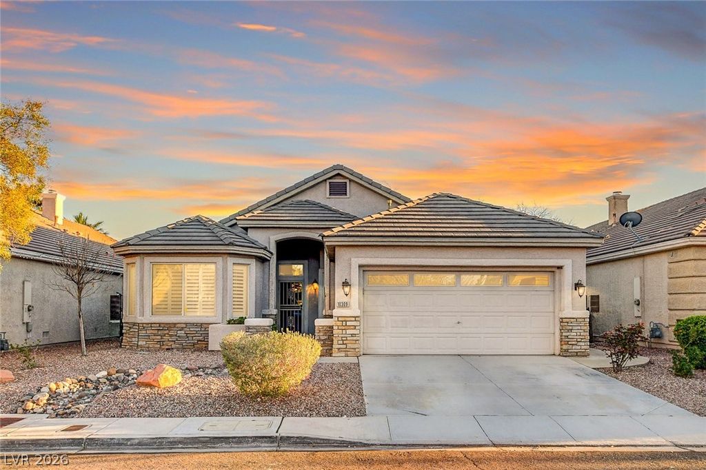 10309 Whispy Willow Way, Las Vegas, NV 89135