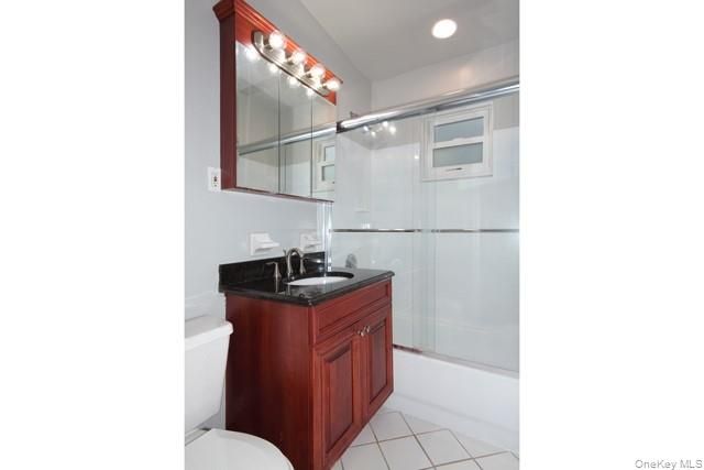 668 Veterans Highway 2-1D, Hauppauge, NY 11788