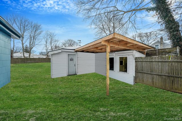 158 Mohawk Street, Ronkonkoma, NY 11779