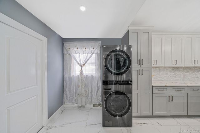 158 Mohawk Street, Ronkonkoma, NY 11779