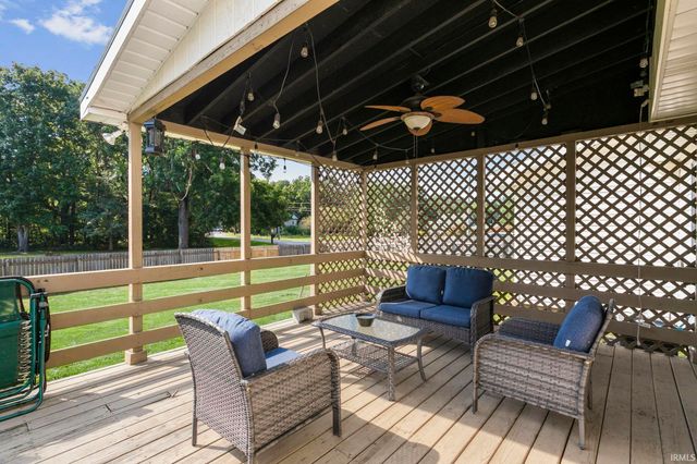 55019 Jeffery Drive, Mishawaka, IN 46545