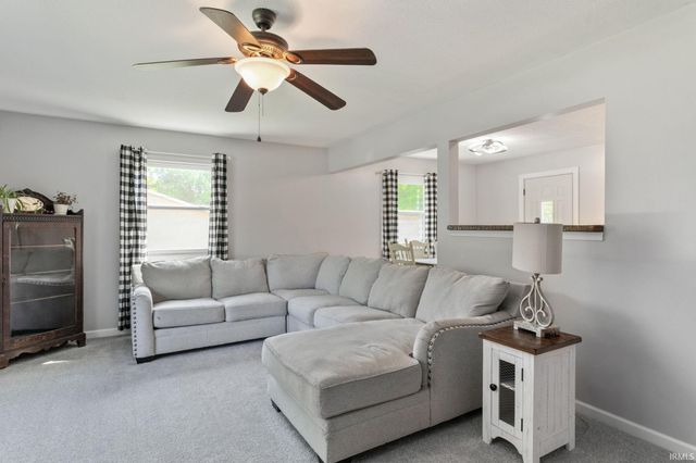 55019 Jeffery Drive, Mishawaka, IN 46545