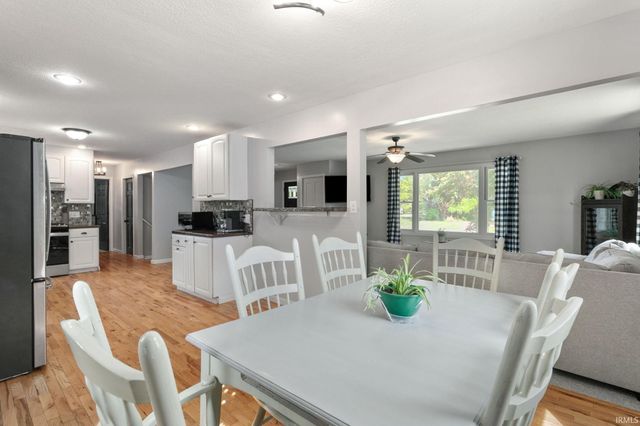 55019 Jeffery Drive, Mishawaka, IN 46545