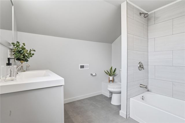 601 Cherry Aly, South Heights, PA 15081