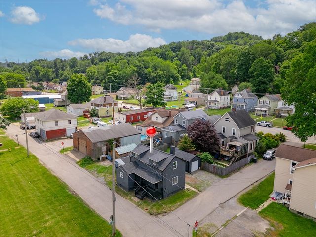 601 Cherry Aly, South Heights, PA 15081