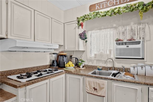 3883 SPC 169 Buchanan, Riverside, CA 92503