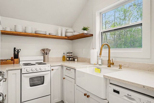 7741 Caney Fork Rd, Fairview, TN 37062