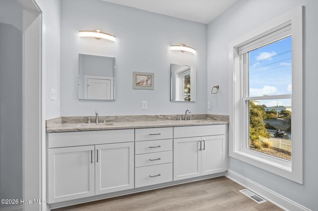 1704 Emerald Drive, Emerald Isle, NC 28594