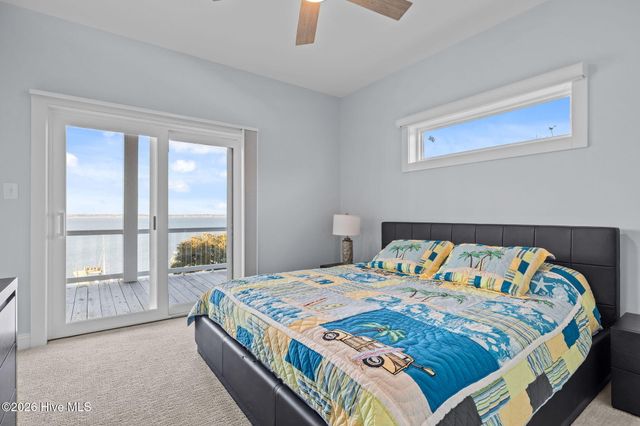 1704 Emerald Drive, Emerald Isle, NC 28594