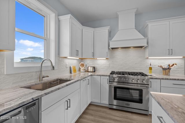 1704 Emerald Drive, Emerald Isle, NC 28594