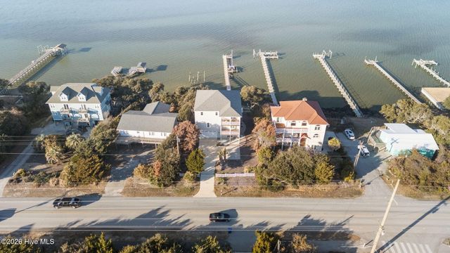 1704 Emerald Drive, Emerald Isle, NC 28594