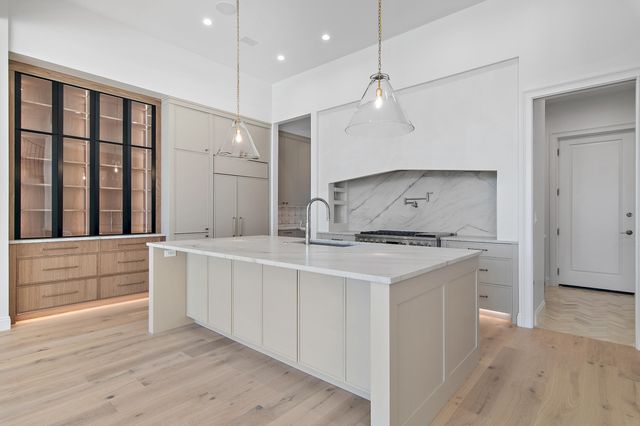 4562 Leeward Lane, Destin, FL 32541