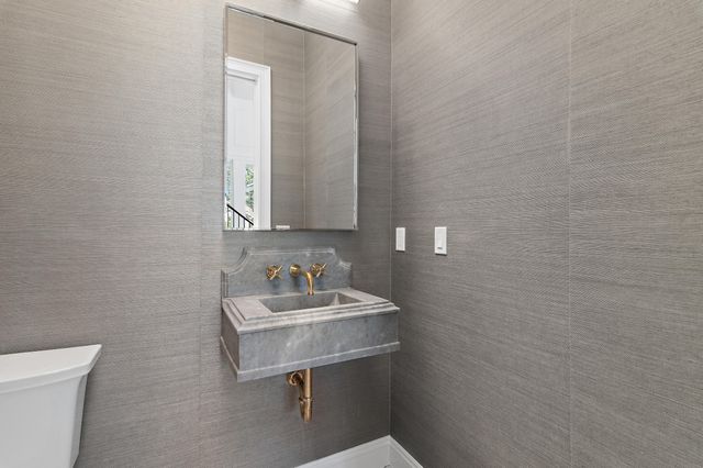 4562 Leeward Lane, Destin, FL 32541