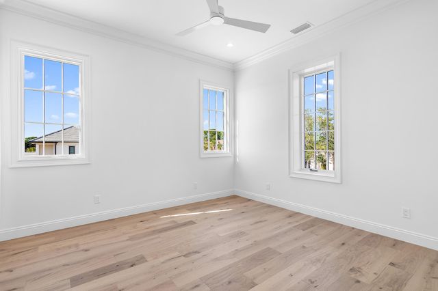 4562 Leeward Lane, Destin, FL 32541