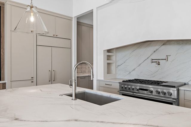 4562 Leeward Lane, Destin, FL 32541