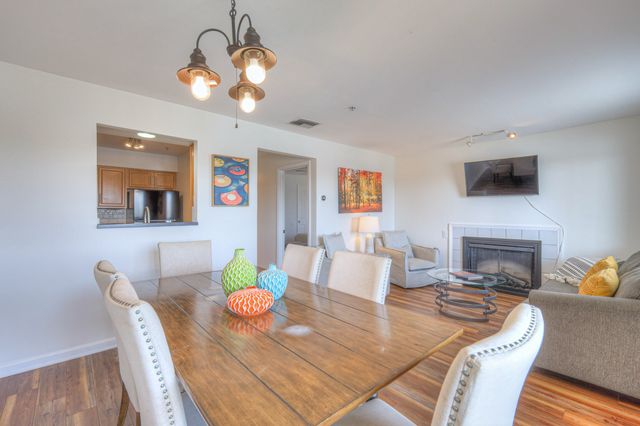 910 1st Ave, N, Nashville, TN 37201