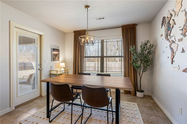 880 Carroll Drive, Prairie Grove, AR 72753