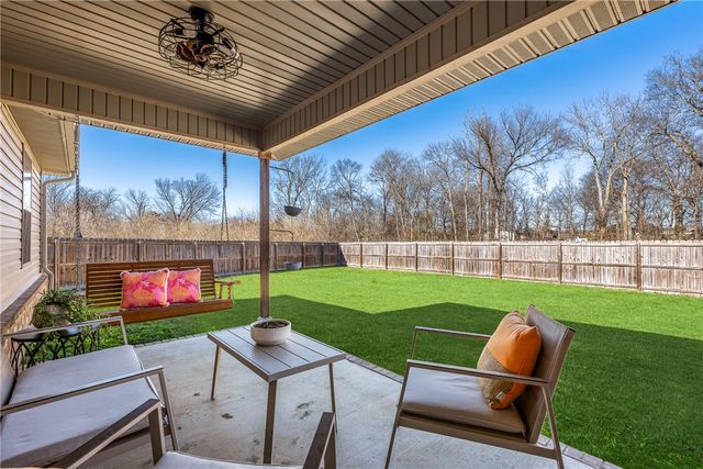 880 Carroll Drive, Prairie Grove, AR 72753