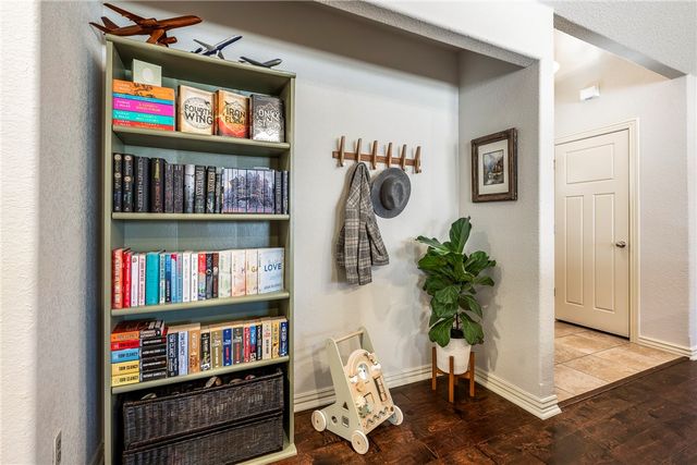 880 Carroll Drive, Prairie Grove, AR 72753